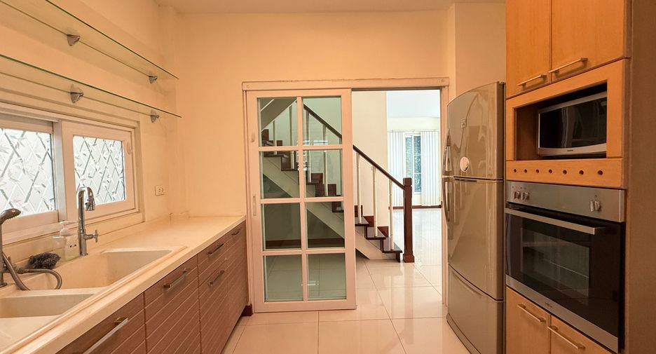 For sale 3 bedrooms house in San Sai, Chiang Mai