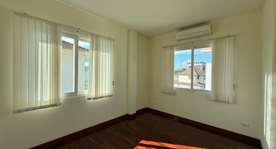 For sale 3 bedrooms house in San Sai, Chiang Mai