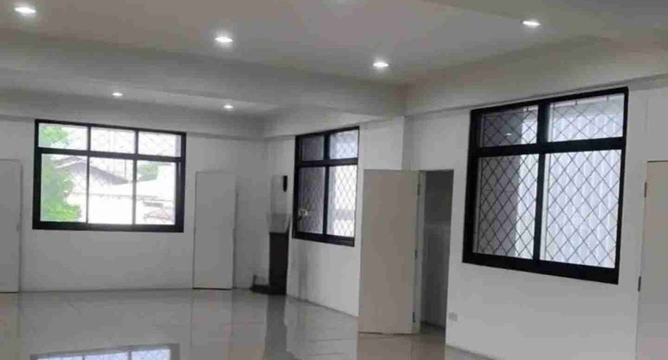 Büro zur Miete in Phra Pradaeng, Samut Prakan