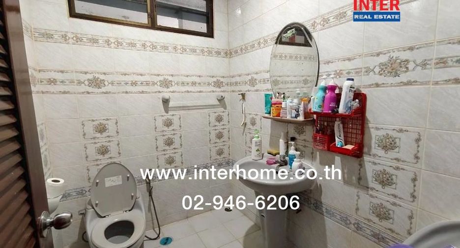 Haus zum Kauf mit 6 Zimmer in Thanyaburi, Pathum Thani