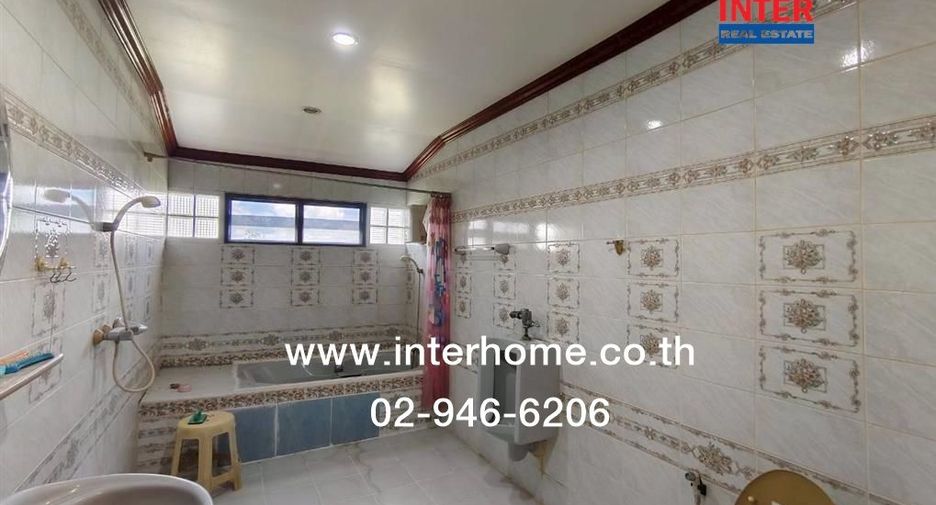 Haus zum Kauf mit 6 Zimmer in Thanyaburi, Pathum Thani