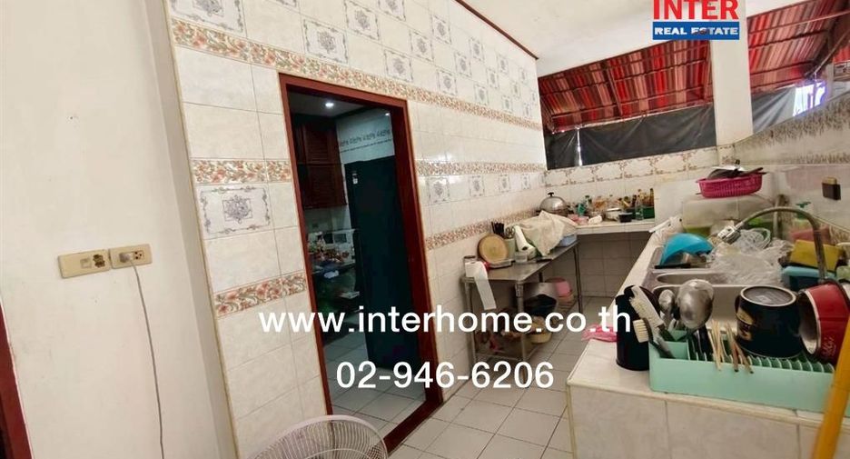 Haus zum Kauf mit 6 Zimmer in Thanyaburi, Pathum Thani