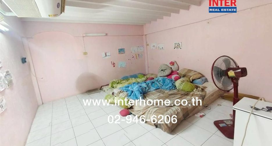 For sale 7 bedrooms retail Space in Bang Phlat, Bangkok
