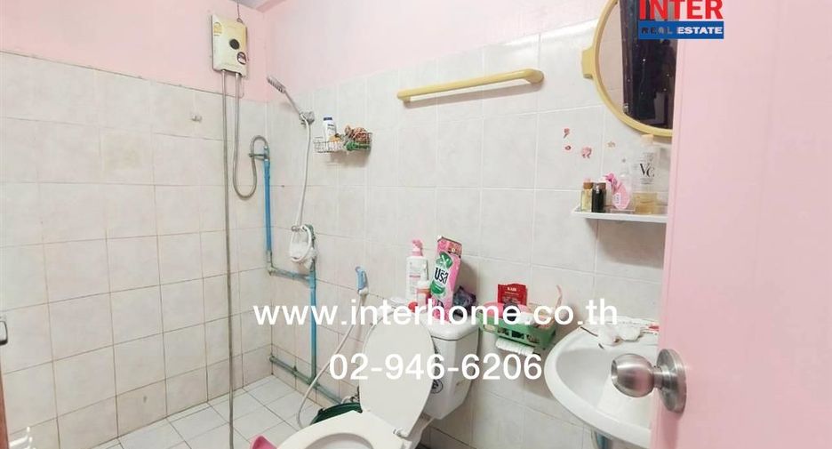 For sale 7 bedrooms retail Space in Bang Phlat, Bangkok