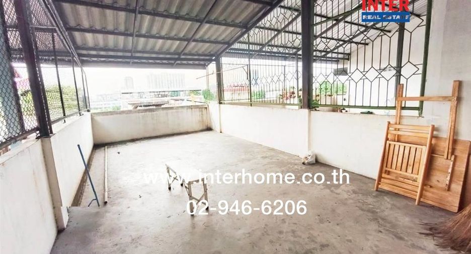 For sale 7 bedrooms retail Space in Bang Phlat, Bangkok