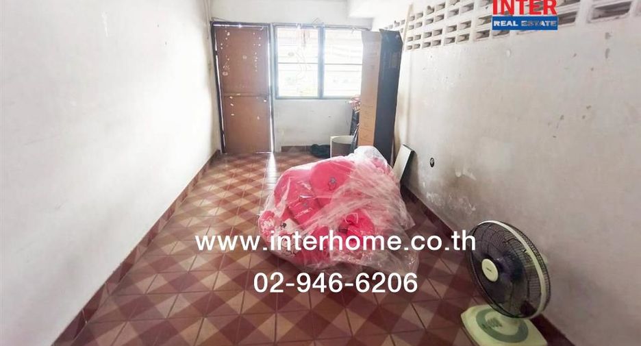 For sale 7 bedrooms retail Space in Bang Phlat, Bangkok