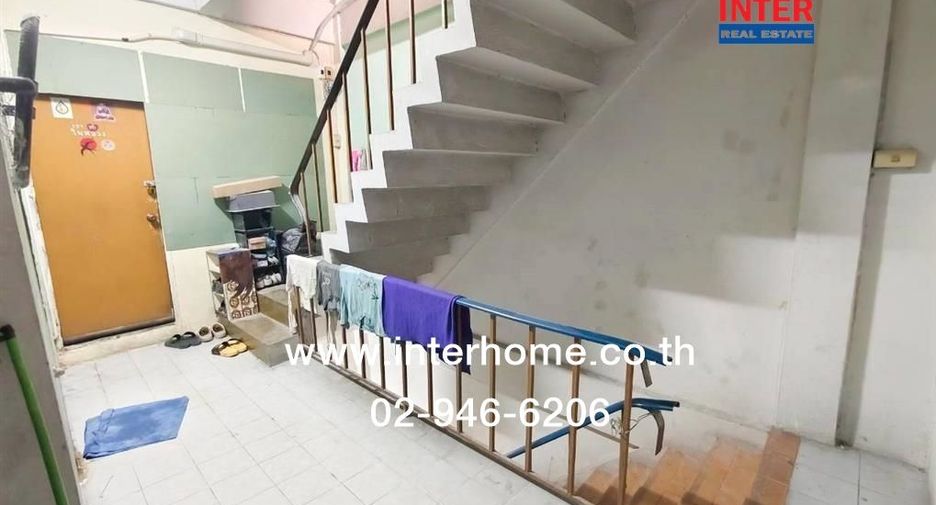 For sale 7 bedrooms retail Space in Bang Phlat, Bangkok