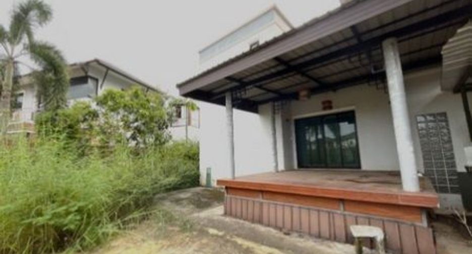 For sale 3 bedrooms house in Mueang Surat Thani, Surat Thani