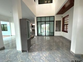 For sale 3 bedrooms house in Mueang Surat Thani, Surat Thani
