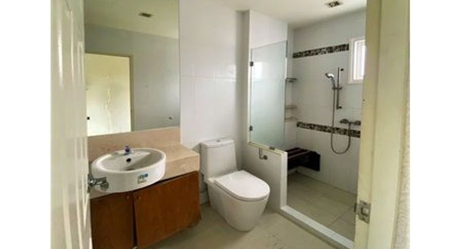 For sale 3 bedrooms house in Prawet, Bangkok