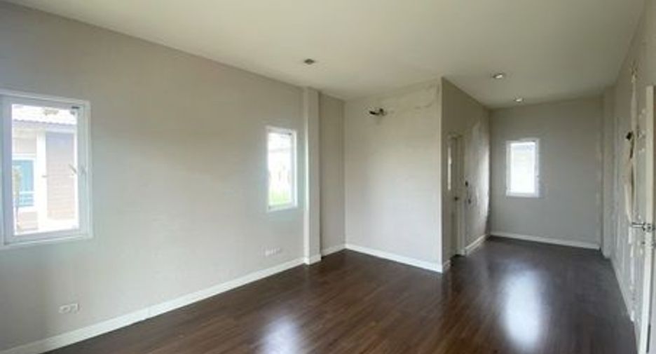 For sale 3 bedrooms house in Prawet, Bangkok