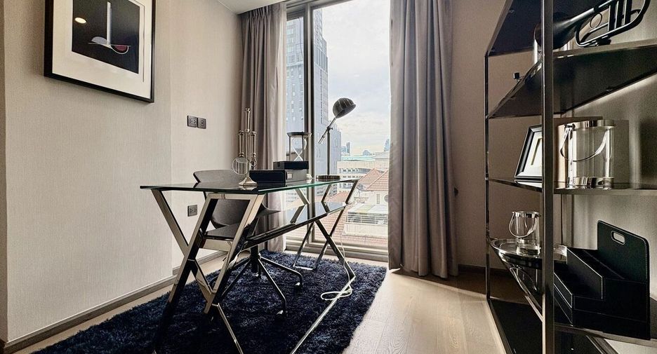 For rent 2 bedrooms condo in Pathum Wan, Bangkok