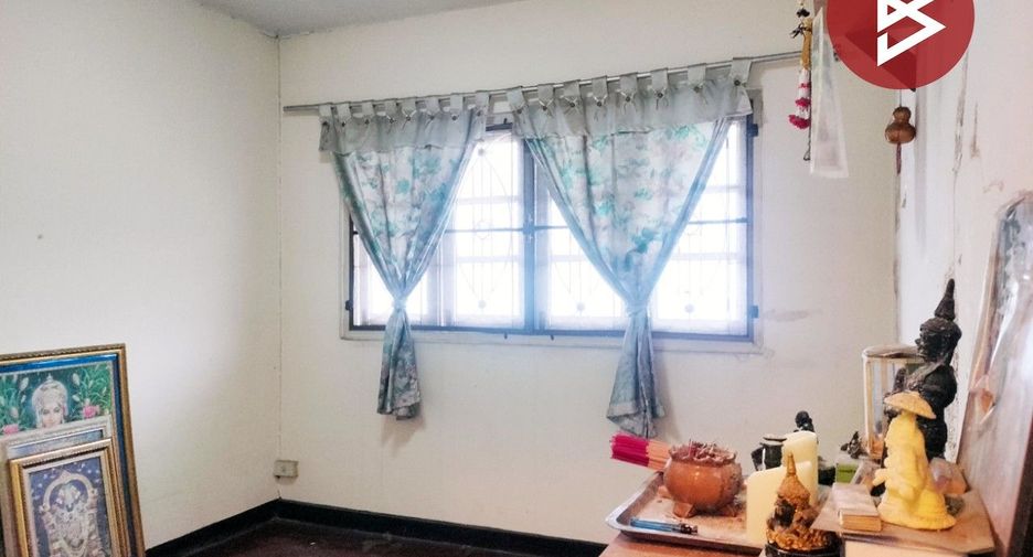 À vendre 3 chambres maison de ville à Khlong Luang, Pathum Thani