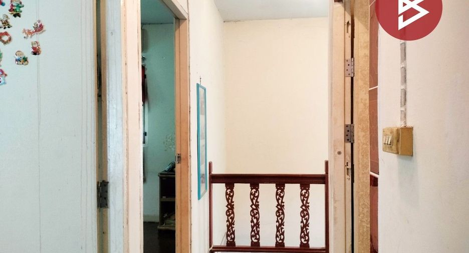 À vendre 3 chambres maison de ville à Khlong Luang, Pathum Thani