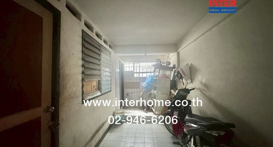 Local comercial en venta de 15 habitaciones en Bang Kho Laem, Bangkok