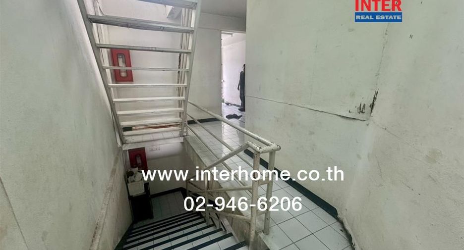 Local comercial en venta de 15 habitaciones en Bang Kho Laem, Bangkok