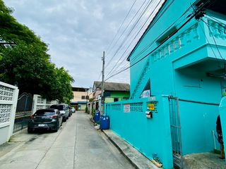 出售 8 卧室 公寓式住宅 在 Mueang Samut Prakan, Samut Prakan