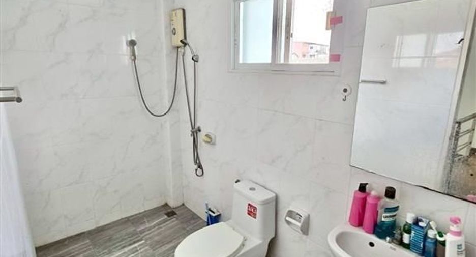 出售 4 卧室 独立屋 在 Bueng Kum, 曼谷