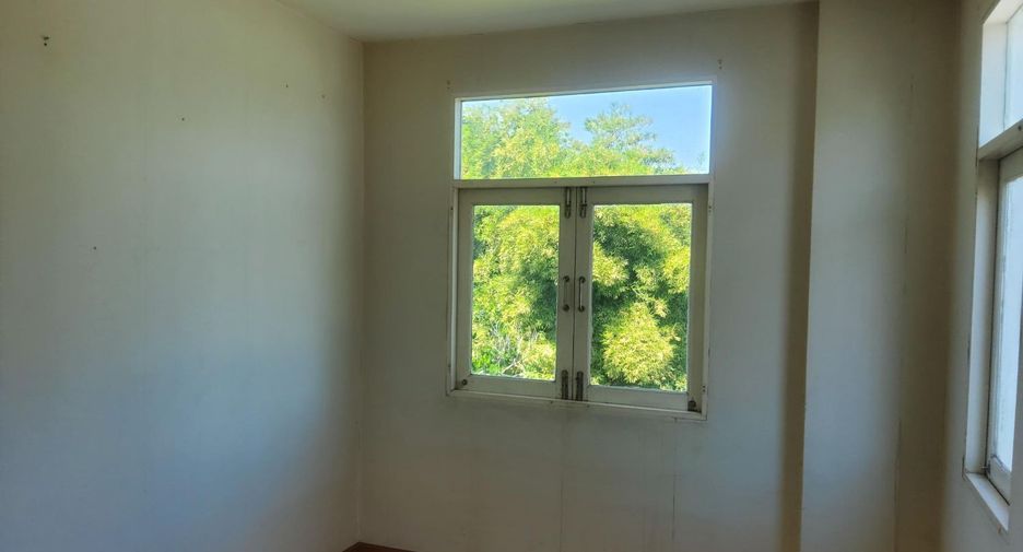 For sale 3 bedrooms house in Si Racha, Chonburi