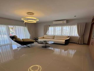 For sale 5 bedrooms house in Bang Lamung, Chonburi