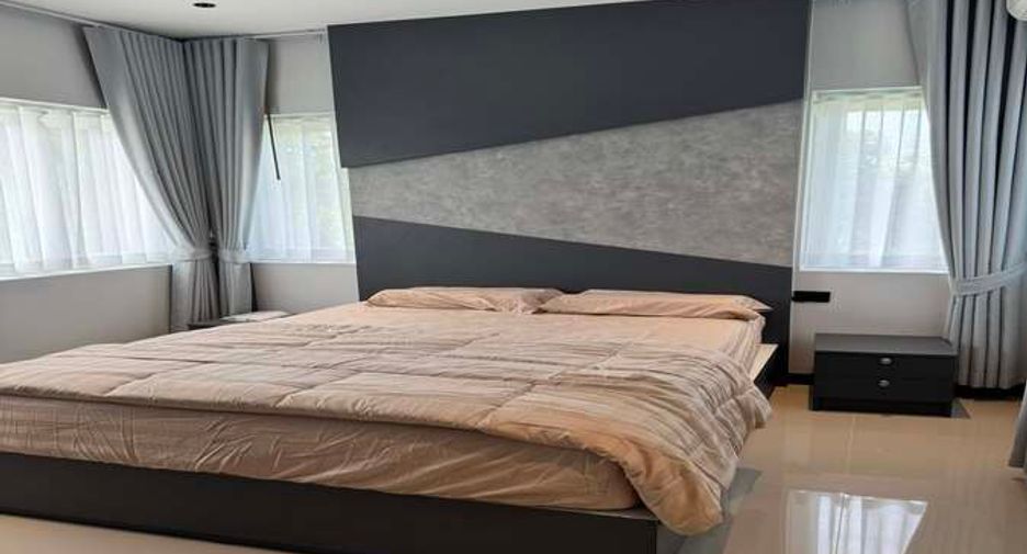 For sale 5 bedrooms house in Bang Lamung, Chonburi
