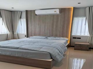 For sale 5 bedrooms house in Bang Lamung, Chonburi