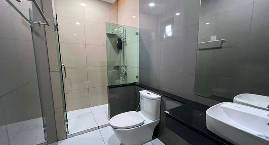 Villa zum Kauf mit 3 Zimmer in Bang Lamung, Chonburi