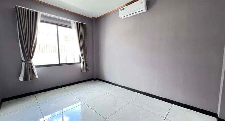Villa zum Kauf mit 3 Zimmer in Bang Lamung, Chonburi