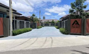 Villa zum Kauf mit 3 Zimmer in Bang Lamung, Chonburi