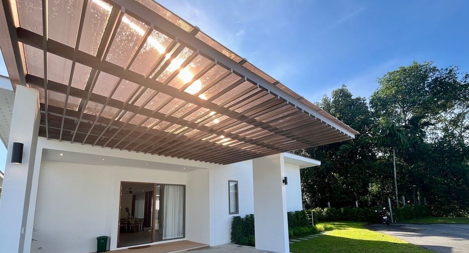 For rent and for sale 4 bedrooms villa in Takua Thung, Phang Nga