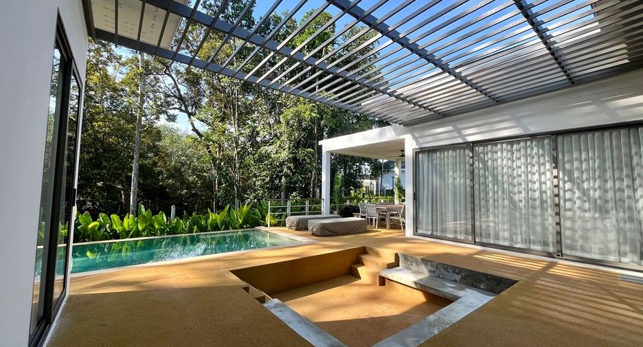 For rent and for sale 4 bedrooms villa in Takua Thung, Phang Nga