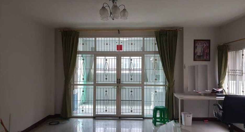 For sale 5 bedrooms house in Bang Phli, Samut Prakan