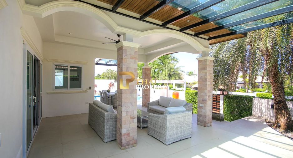For sale 4 bedrooms villa in Hua Hin, Prachuap Khiri Khan
