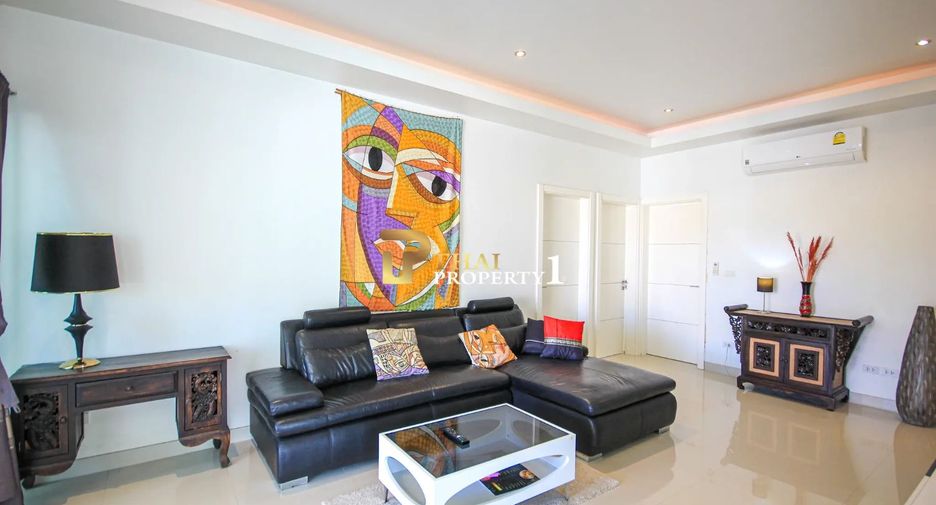 For sale 4 bedrooms villa in Hua Hin, Prachuap Khiri Khan