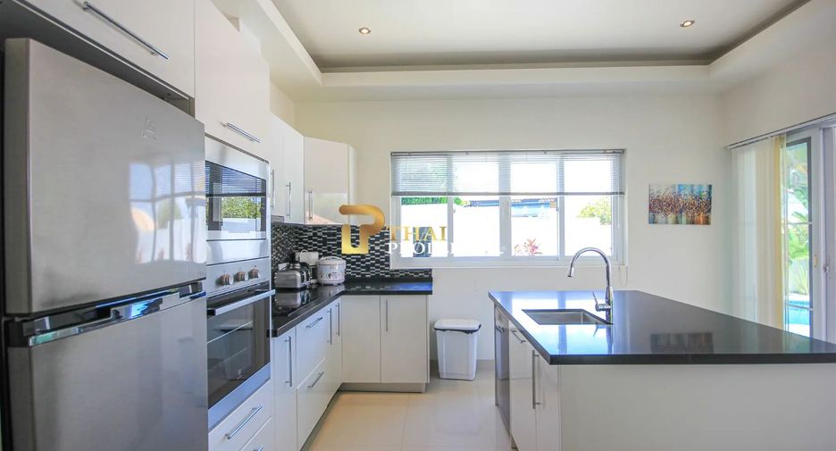 For sale 4 bedrooms villa in Hua Hin, Prachuap Khiri Khan