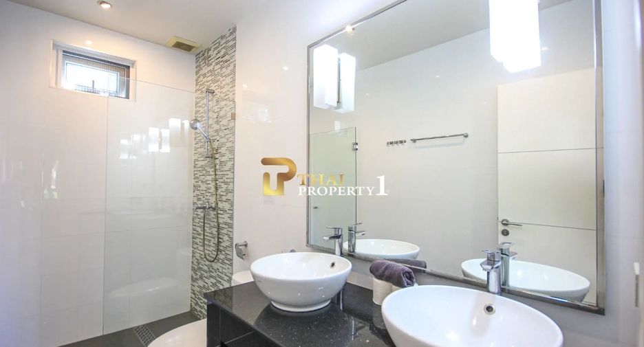 For sale 4 bedrooms villa in Hua Hin, Prachuap Khiri Khan