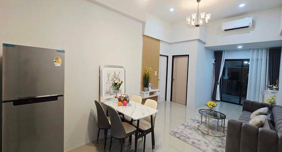 À vendre 2 chambres maison de ville à Bang Lamung, Chonburi