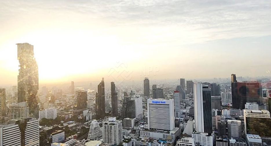 For rent 4 bedrooms condo in Sathon, Bangkok
