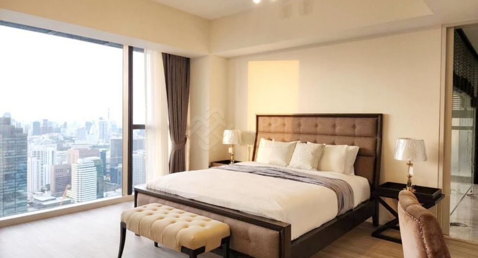 For rent 4 bedrooms condo in Sathon, Bangkok