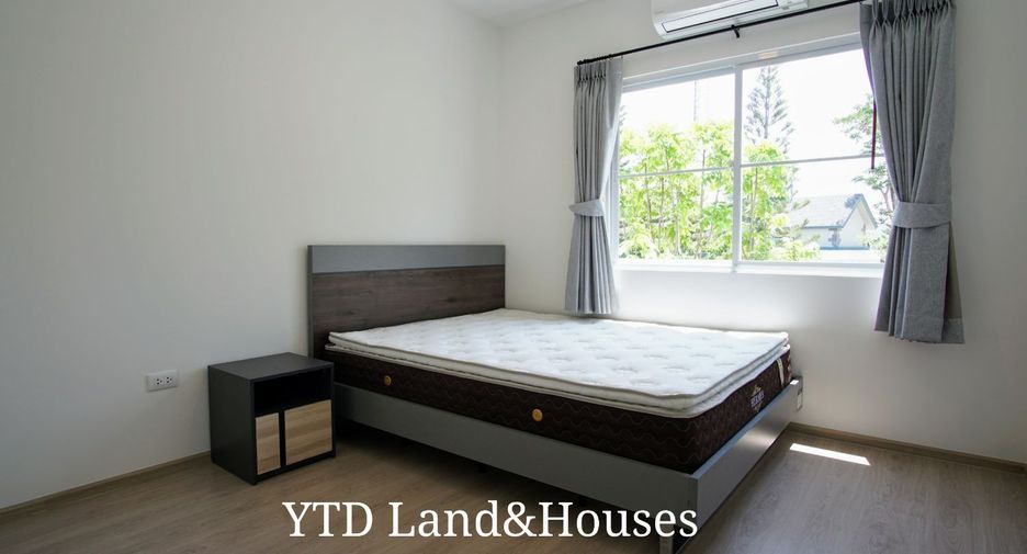 For rent 3 bedrooms townhouse in Bang Phli, Samut Prakan