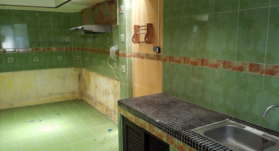 Casa en venta de 3 habitaciones en Bang Phli, Samut Prakan