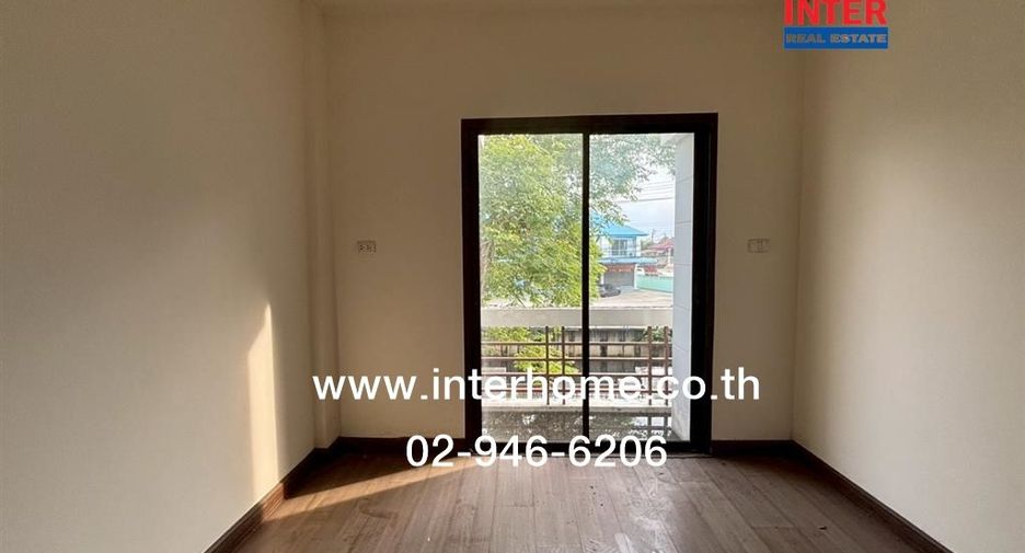 For sale 4 bedrooms townhouse in Bang Bua Thong, Nonthaburi