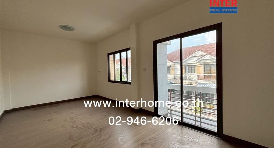 For sale 4 bedrooms townhouse in Bang Bua Thong, Nonthaburi