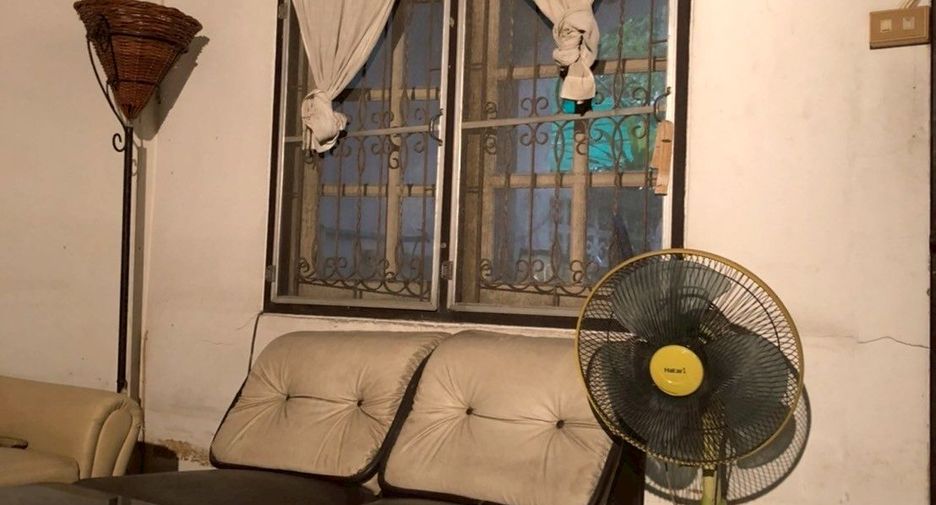 For sale 2 bedrooms townhouse in Bang Khen, Bangkok