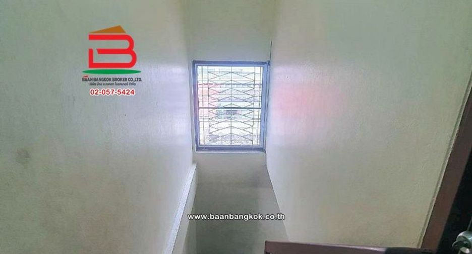 Casa adosada en venta de 2 habitaciones en Pak Kret, Nonthaburi