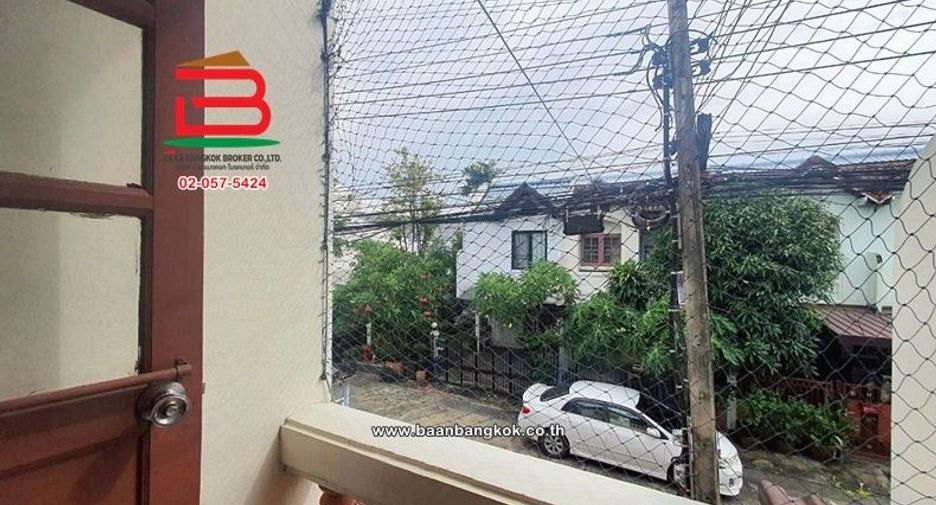 Casa adosada en venta de 2 habitaciones en Pak Kret, Nonthaburi
