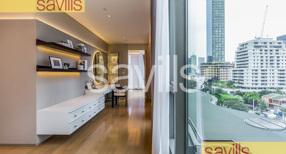 For rent 2 bedrooms condo in Pathum Wan, Bangkok