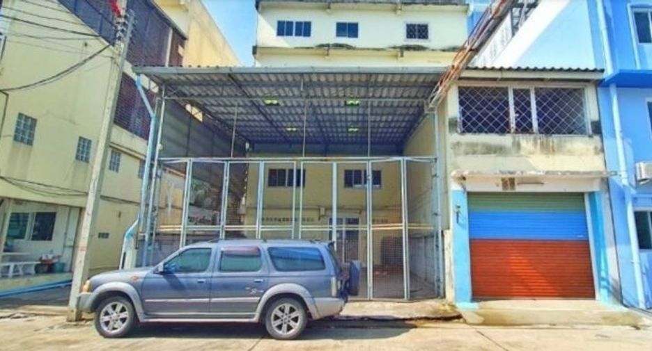 For rent 7 bedrooms retail Space in Khlong Luang, Pathum Thani