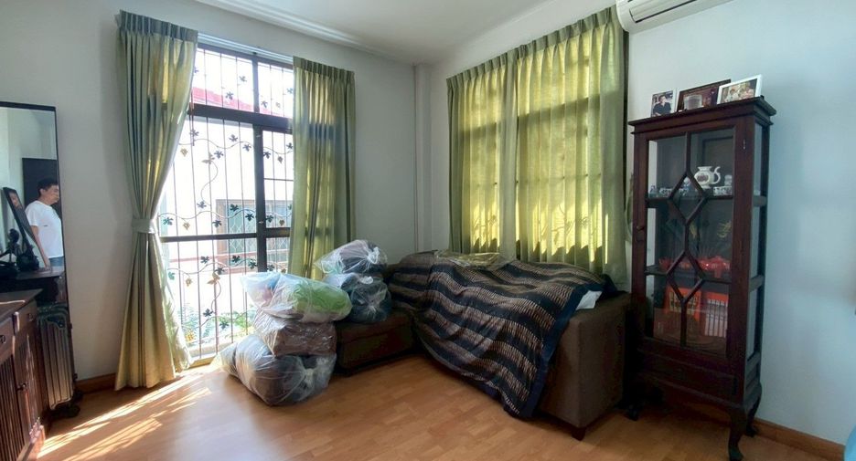 For sale 2 bedrooms townhouse in Mueang Nonthaburi, Nonthaburi