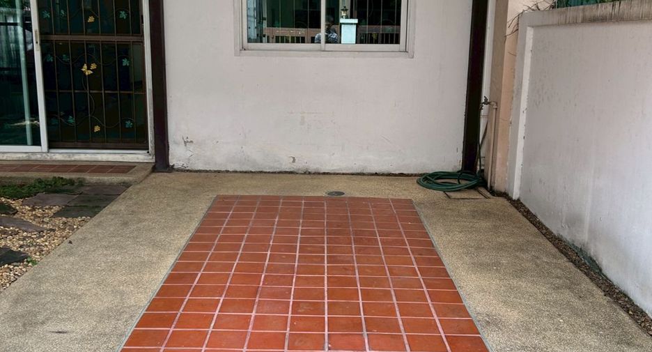 For sale 2 bedrooms townhouse in Mueang Nonthaburi, Nonthaburi